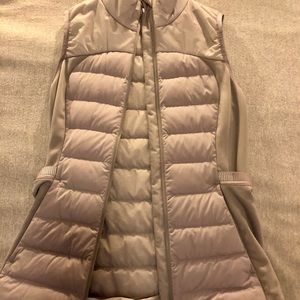 Womens lululemon vest size 4